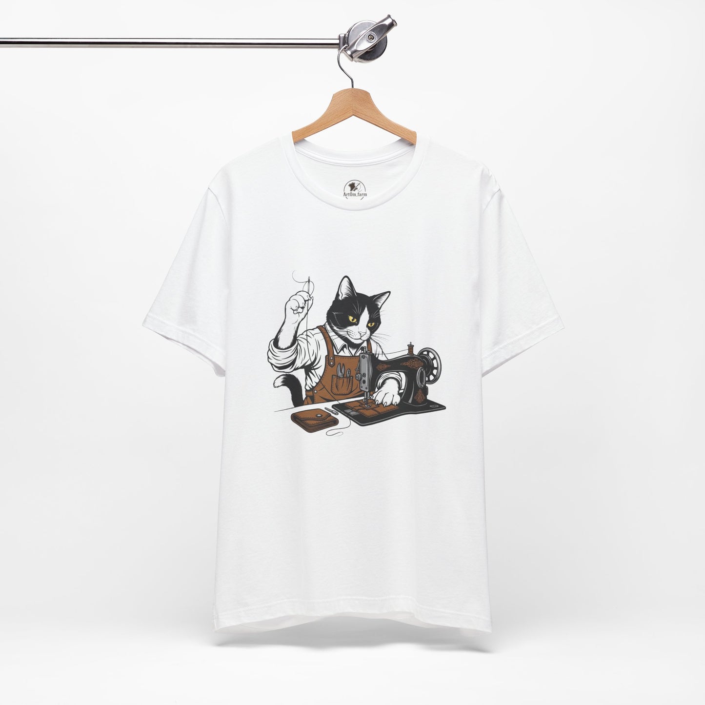 Crafty Cat Sewing Tee - Cute Cat Shirt for Crafters & Sewists, Perfect Gift for Cat Lovers - ArtOm_farm™ LEATHER