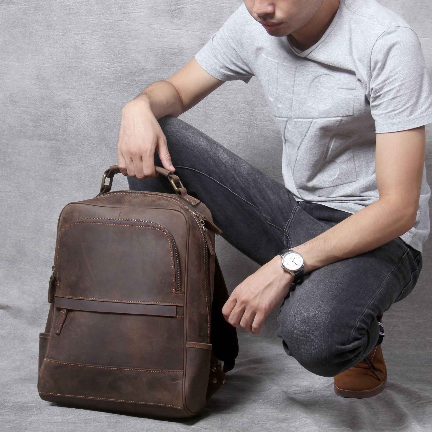 New Retro Crazy Horse Men's Leather Backpack - Stylish Retro Leather Backpack for Men