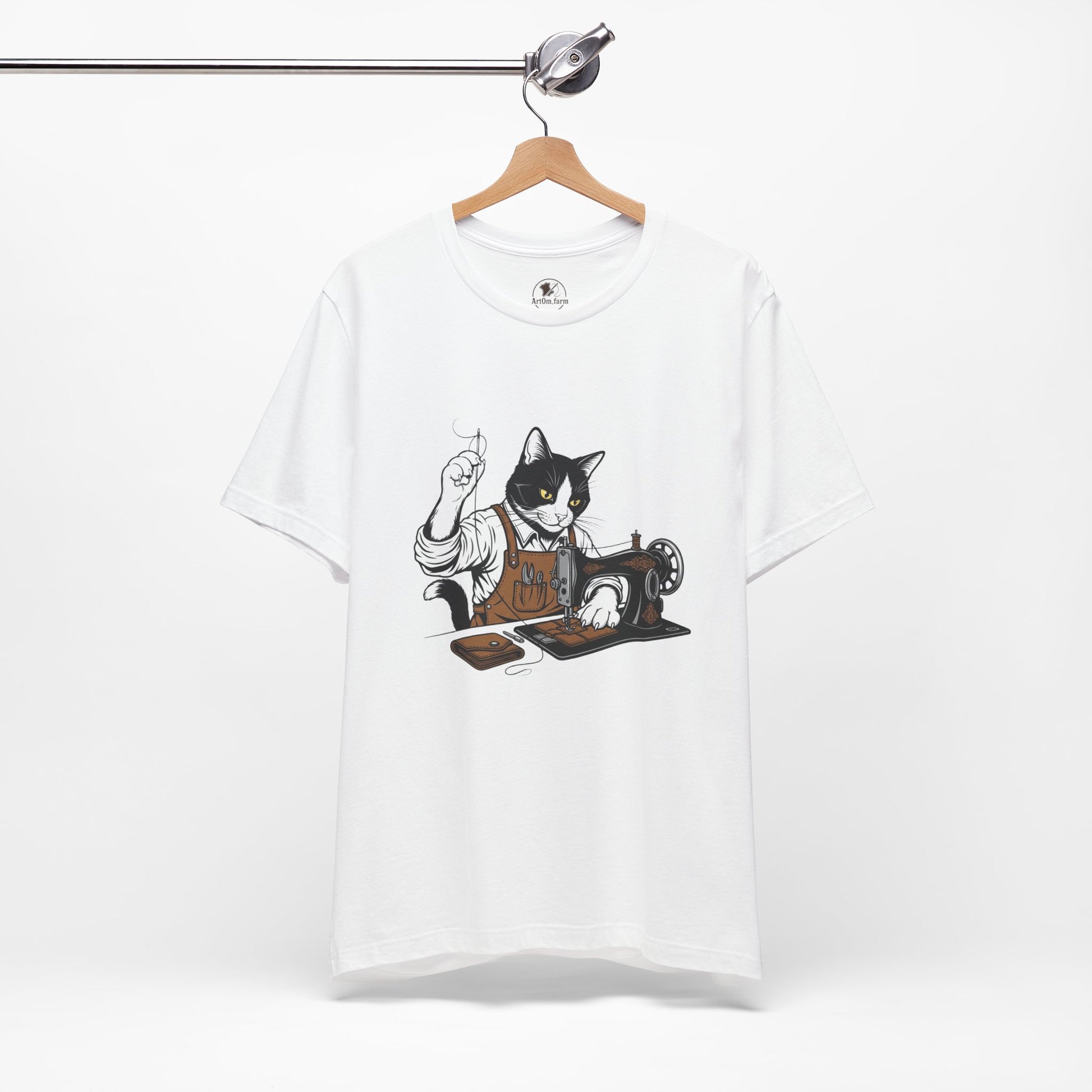 Crafty Cat Sewing Tee - Cute Cat Shirt for Crafters & Sewists, Perfect Gift for Cat Lovers - ArtOm_farm™ LEATHER