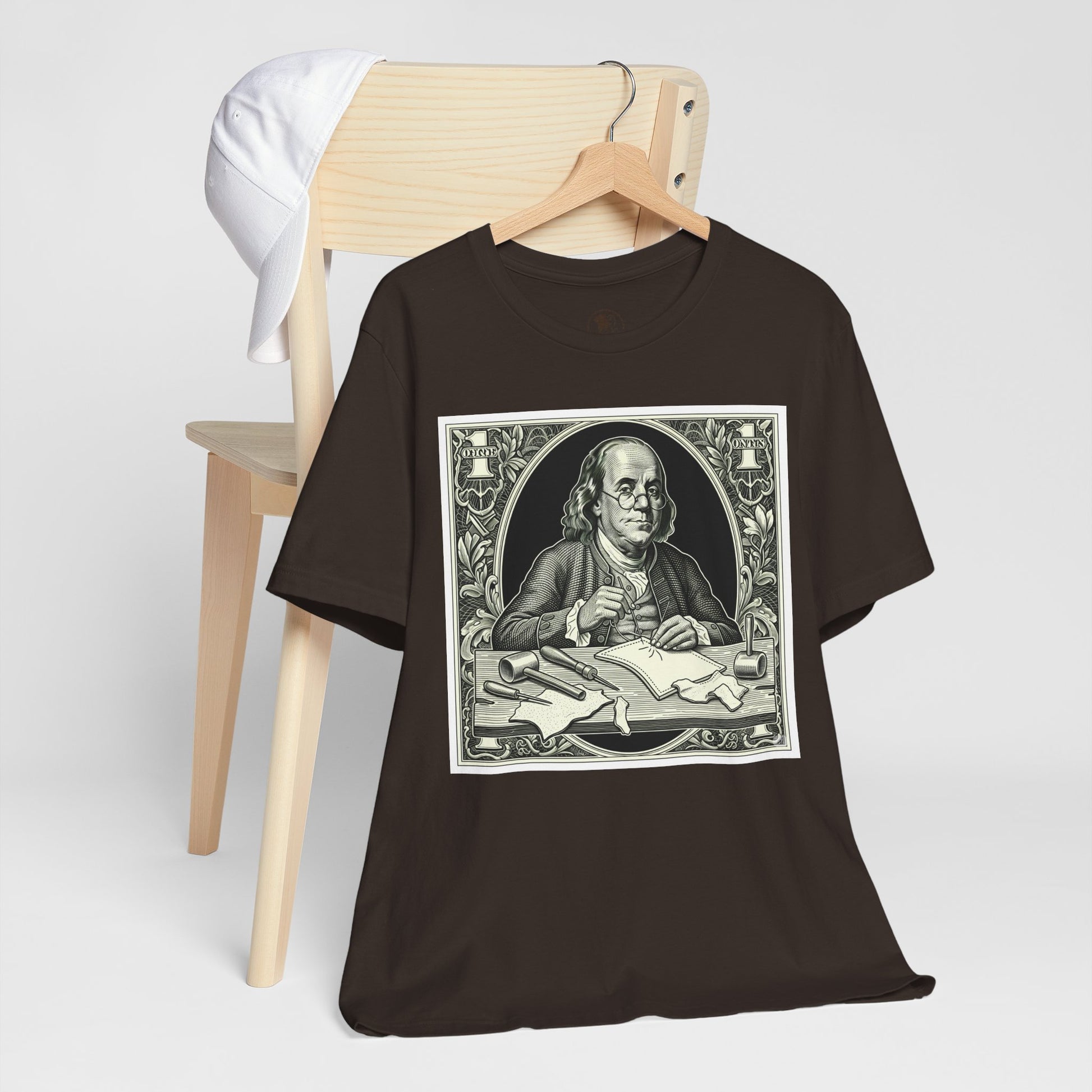 Benjamin Franklin Vintage Tee for History Lovers - Unisex Short Sleeve Shirt, Unique Teacher Gift - ArtOm_farm™ LEATHER