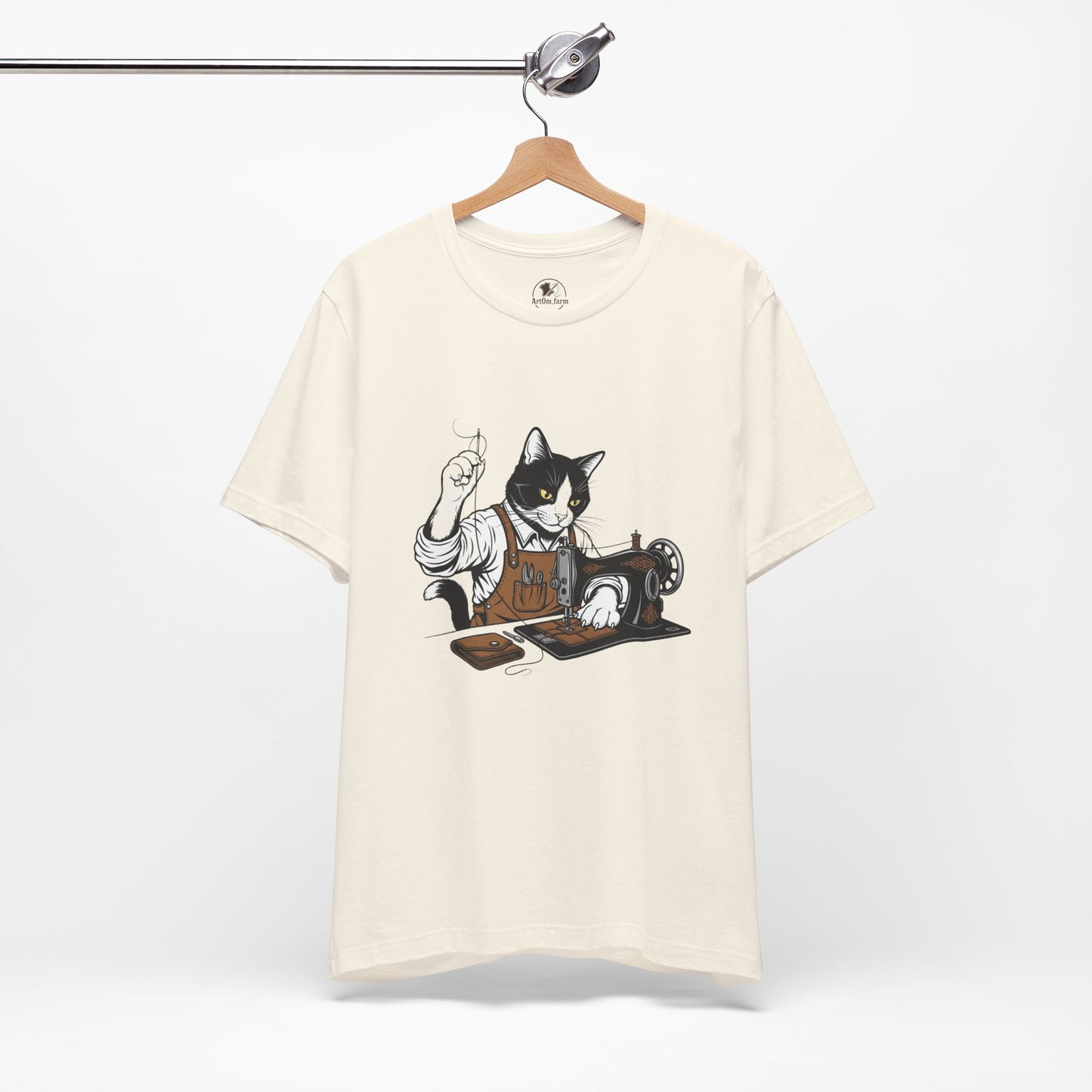 Crafty Cat Sewing Tee - Cute Cat Shirt for Crafters & Sewists, Perfect Gift for Cat Lovers - ArtOm_farm™ LEATHER 