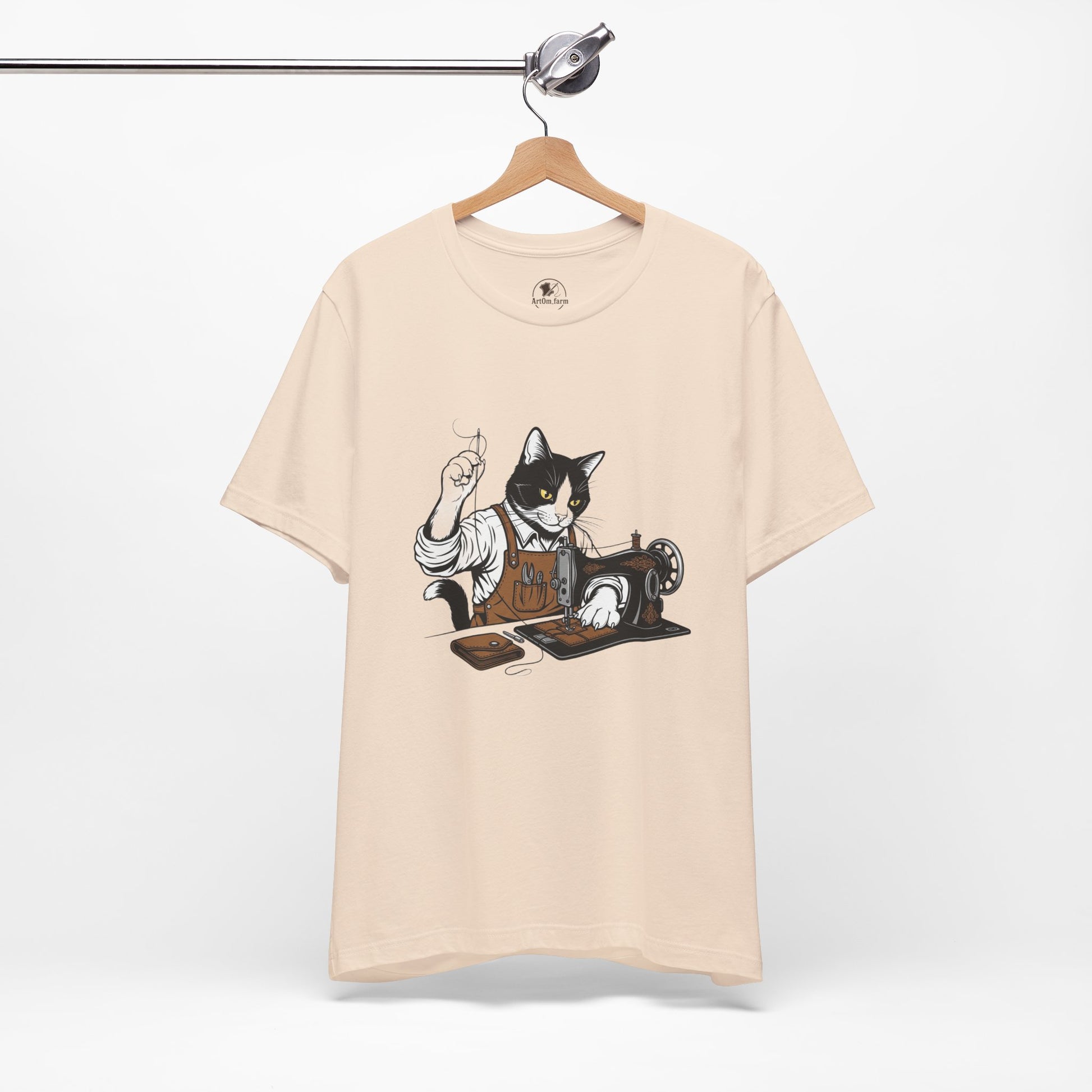 Crafty Cat Sewing Tee - Cute Cat Shirt for Crafters & Sewists, Perfect Gift for Cat Lovers - ArtOm_farm™ LEATHER 