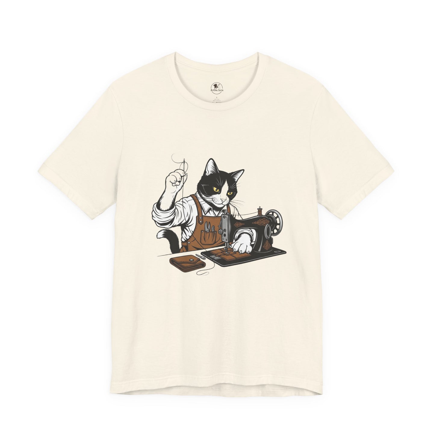 Crafty Cat Sewing Tee - Cute Cat Shirt for Crafters & Sewists, Perfect Gift for Cat Lovers - ArtOm_farm™ LEATHER 