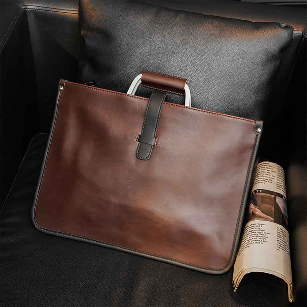 Men's One Shoulder Messenger Bag in Crazy Horse Leather