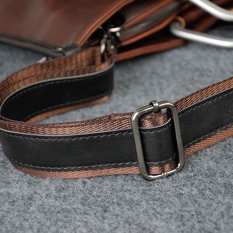 Men's One Shoulder Messenger Bag in Crazy Horse Leather